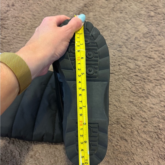 2 FOR $20 Black Puffer Over The Knee OTK Boots Lion Head Size 8.5 - Picture 9 of 10